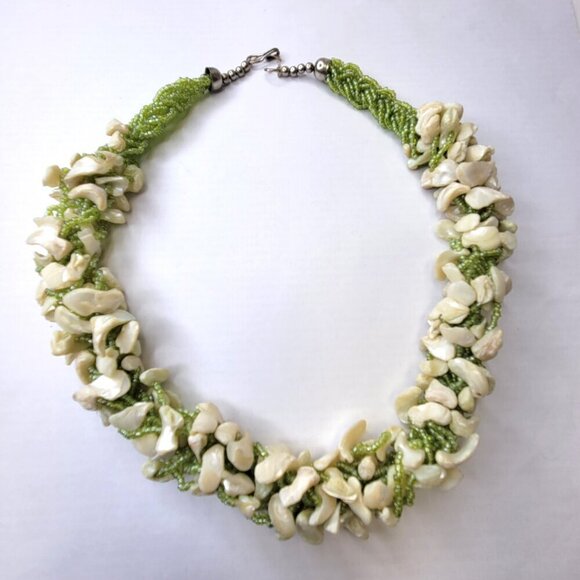 Chunky Green Shell Necklace ,Chips and  Green Beads Bib Necklace - Picture 2 of 14